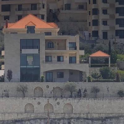 92326514 2714367115327995 3822755244035538944 N